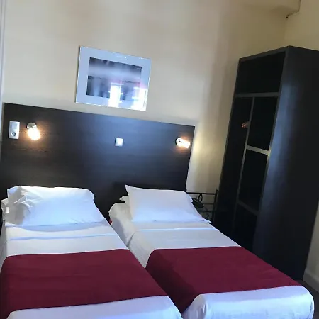 Savoy Отель 2*